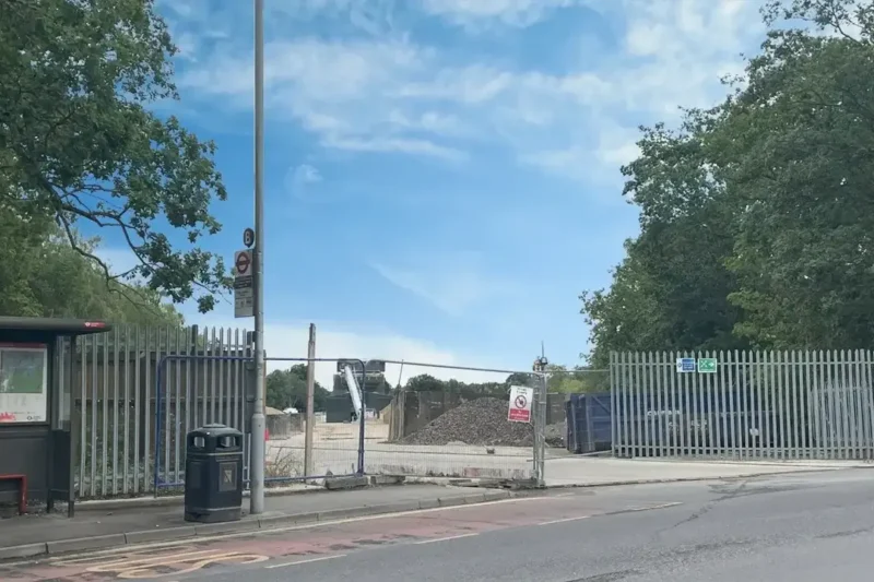 Concerns over noise and dust from Chessington South railhead, Garrison Lane